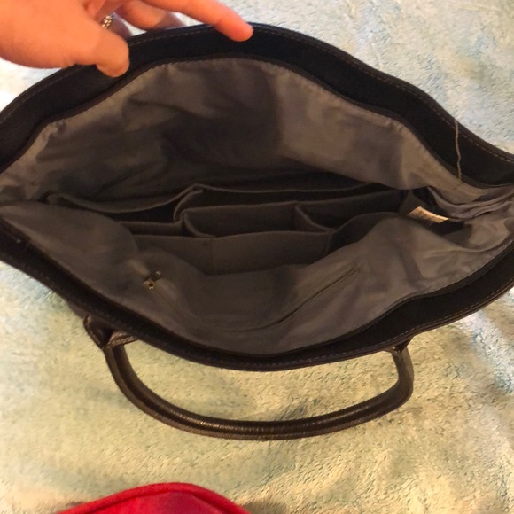 Black purse - Picture 3 of 3